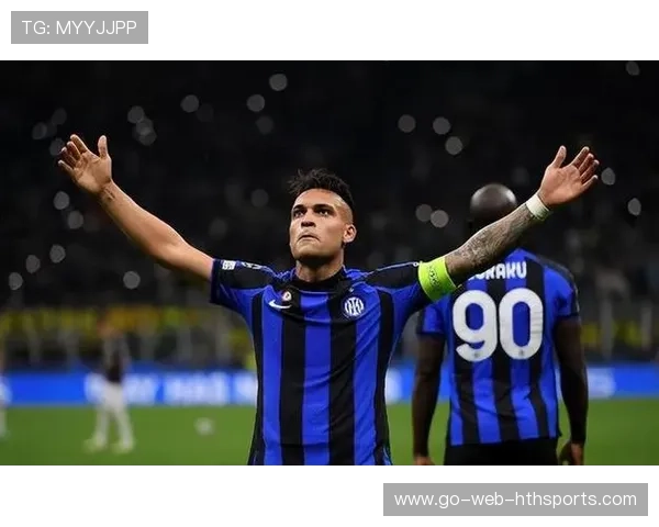 国米大轮换！劳塔罗领衔锋线，巴雷拉邓弗里斯替补待命，国米球员巴雷拉