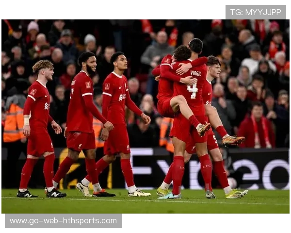 利物浦连续冲击对方防线