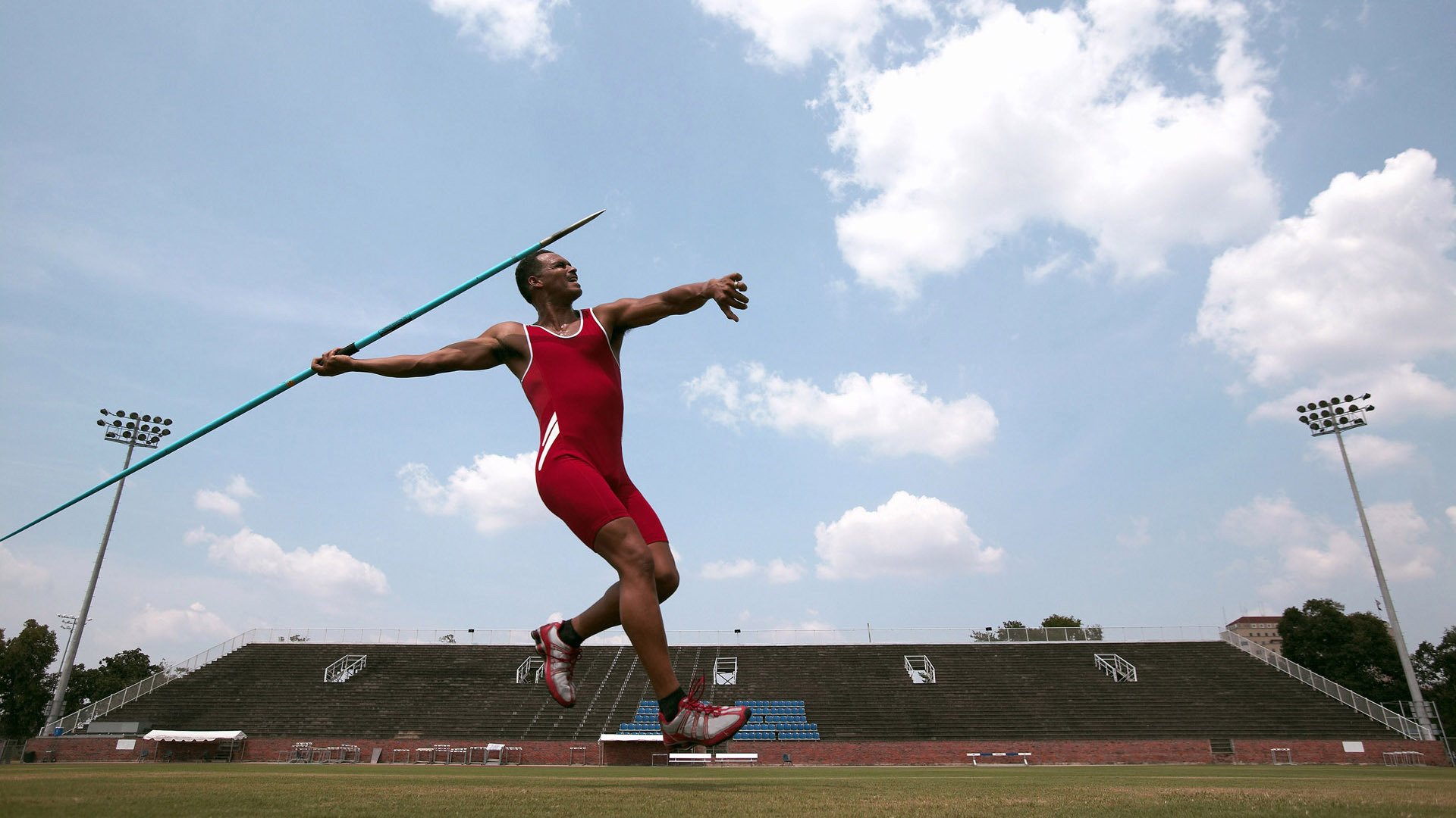 排球比赛关键拦网改变局势